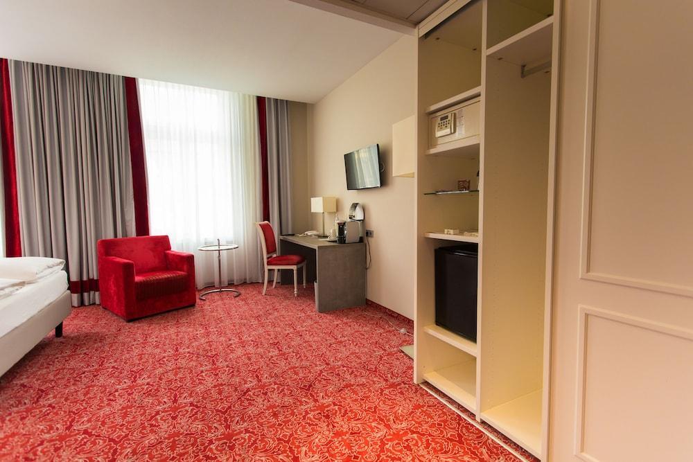 Steigenberger Bielefelder Hof Отель 4*